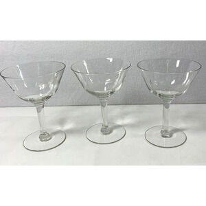 Vintage Glassware 3 Vine Leaf Design Champagne Pedestal Glasses‎ Wedding Party